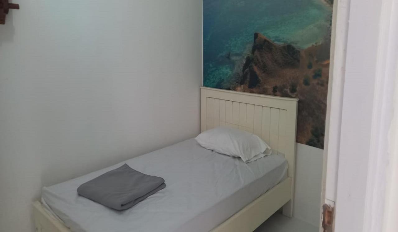 Oyo 90974 Homestay Golo Koe Sejahtera Labuan Bajo Exterior foto