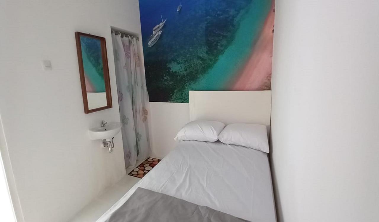 Oyo 90974 Homestay Golo Koe Sejahtera Labuan Bajo Exterior foto